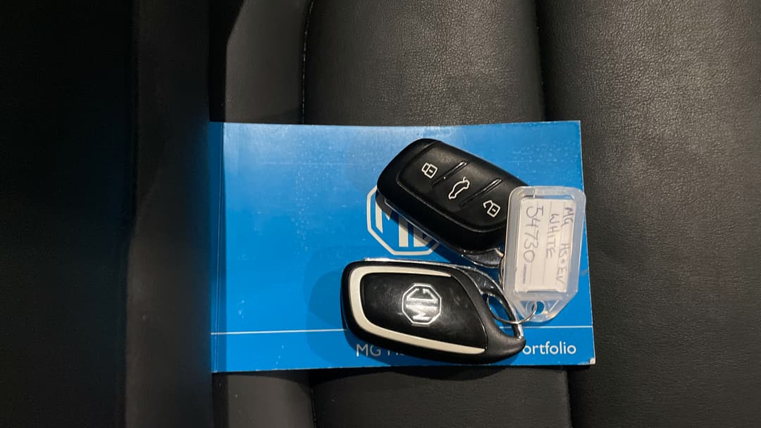 2022 MG HS +ev Phev Excite, Automatic, 24081 km, Key Close-up