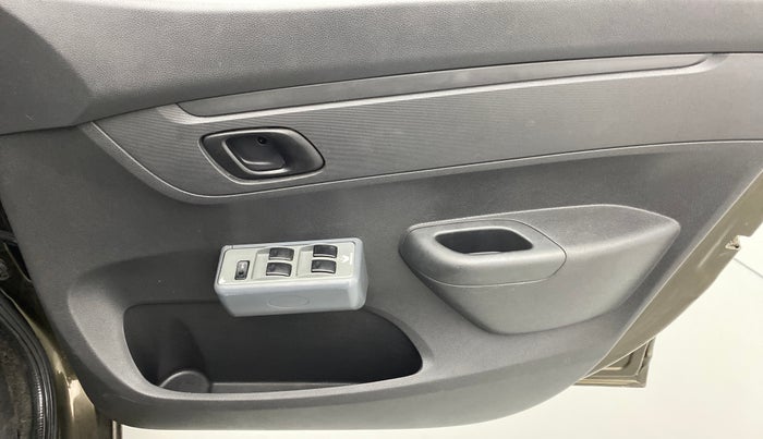 2016 Renault Kwid RXL, Petrol, Manual, 17,153 km, Driver Side Door Panels Control
