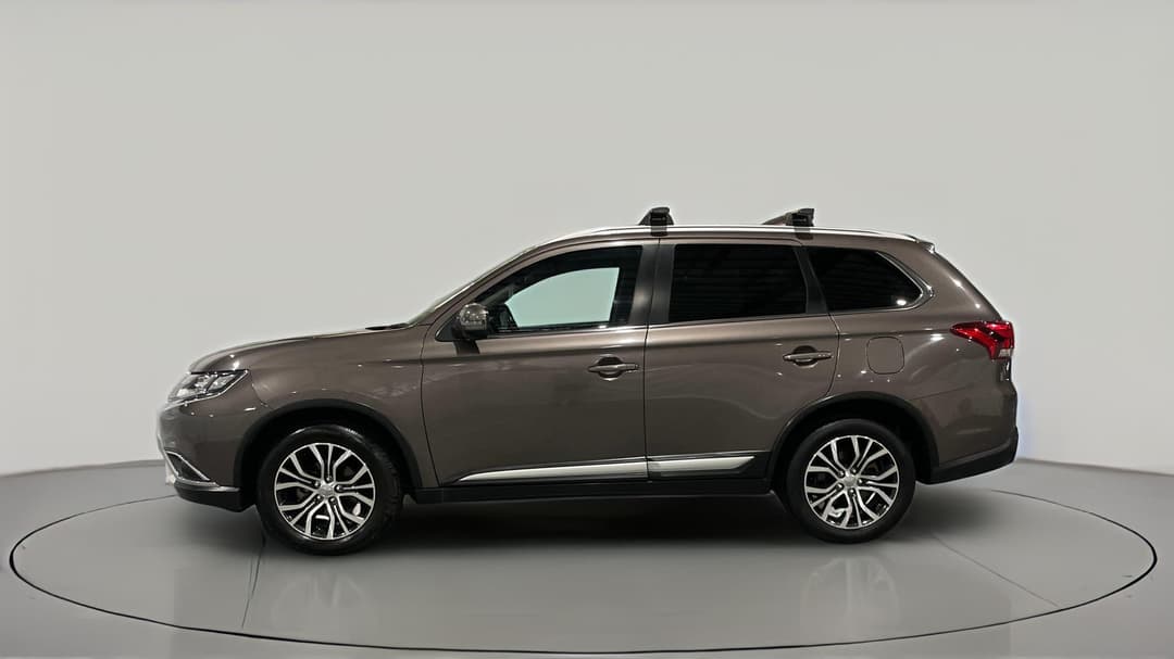 2018 Mitsubishi Outlander Ls 7 Seat (AWD), Automatic, 115217 km, Left Side View