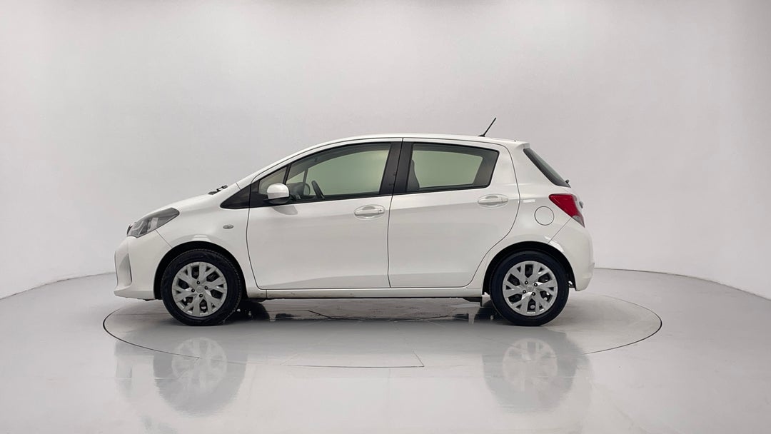 2015 Toyota Yaris Ascent, Manual, 102876 km, Left Side View