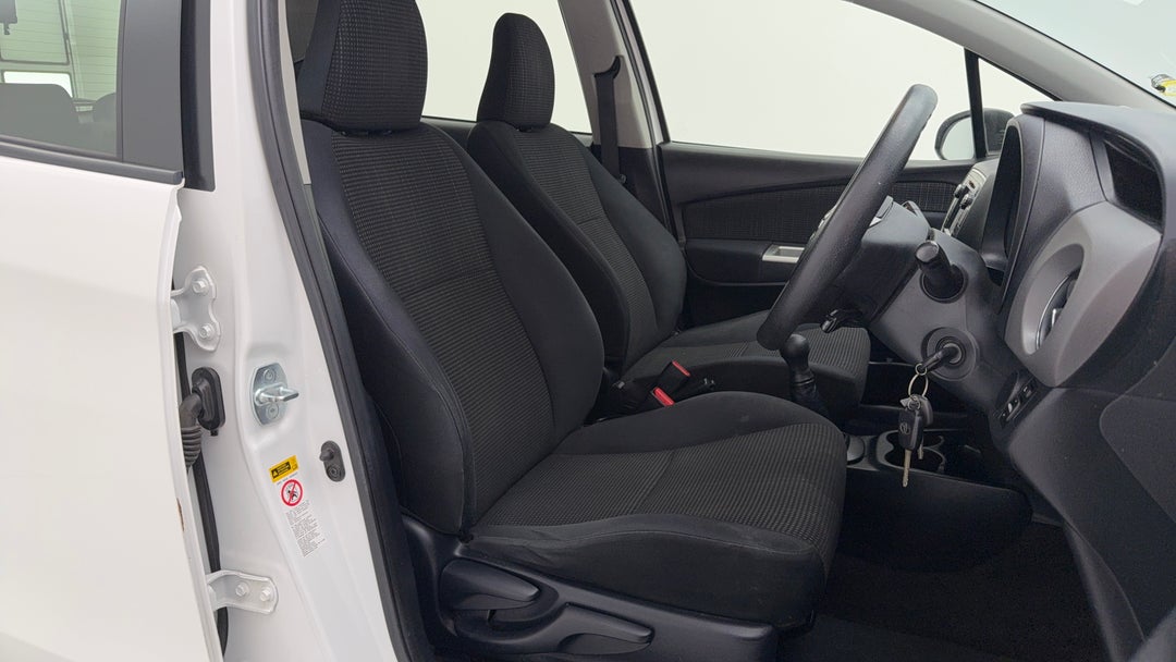 2015 Toyota Yaris Ascent, Manual, 102876 km, Right Side Front Door Cabin View