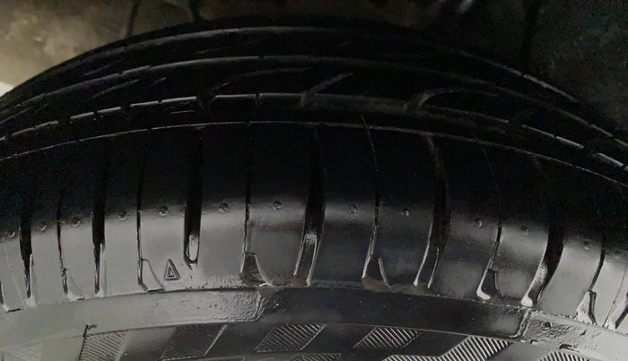 2016 Tata Zest XMS PETROL, Petrol, Manual, 53,578 km, Right Rear Tyre Tread