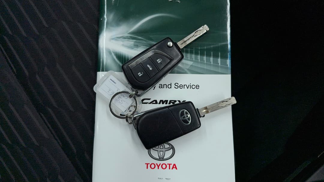 2016 Toyota Camry Altise, Automatic, 110400 km, Key Close-up