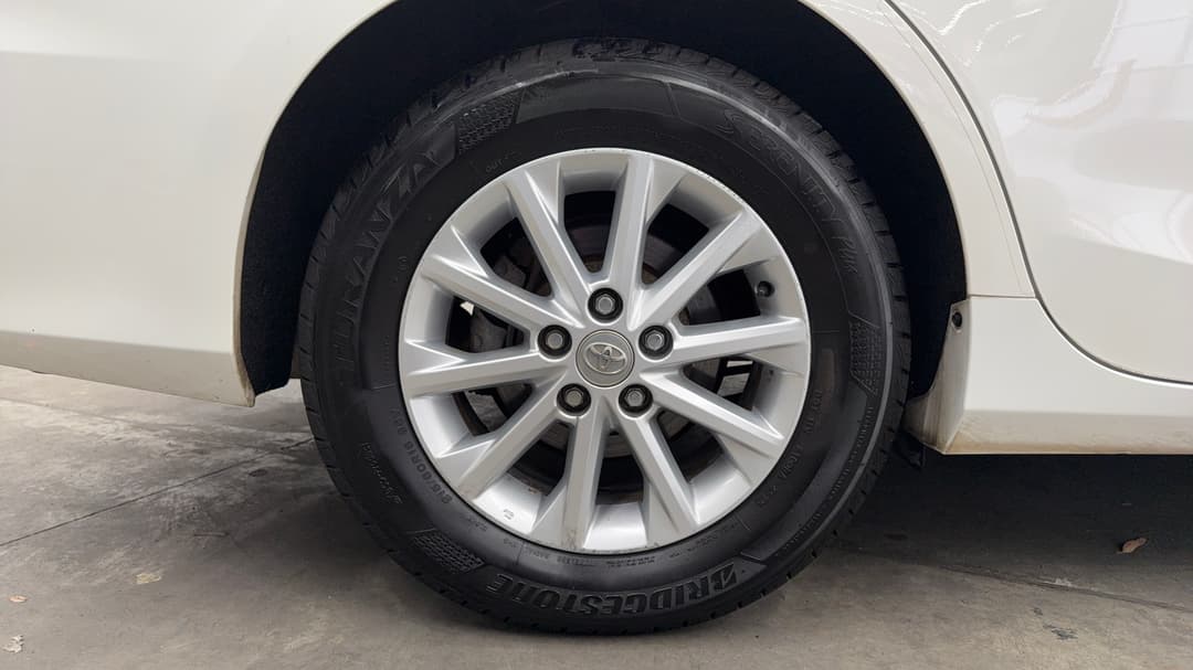 2016 Toyota Camry Altise, Automatic, 110400 km, Right Rear Wheel