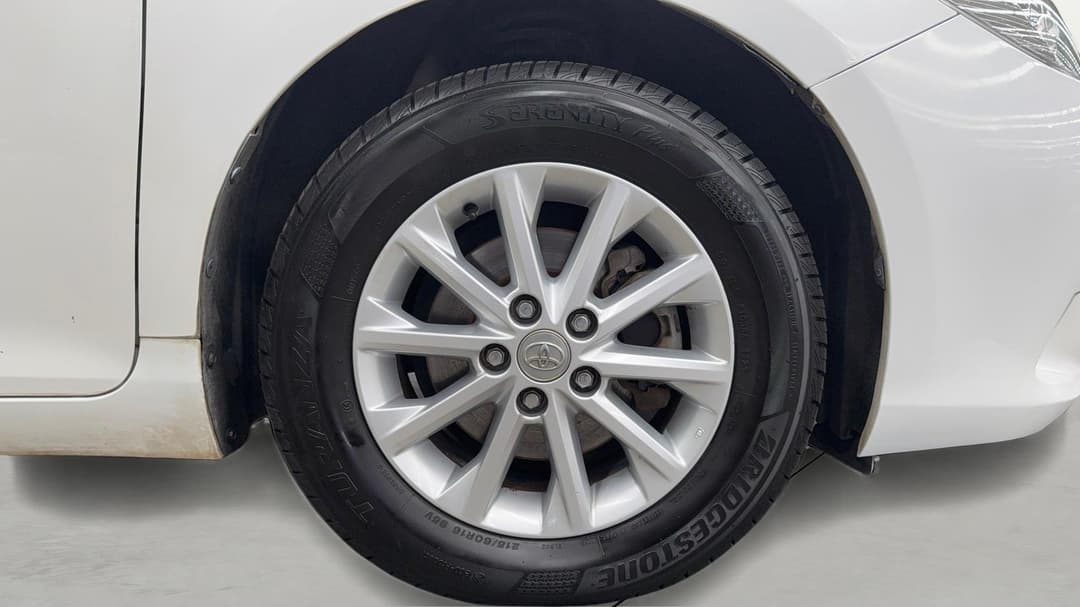 2016 Toyota Camry Altise, Automatic, 110400 km, Right Front Wheel