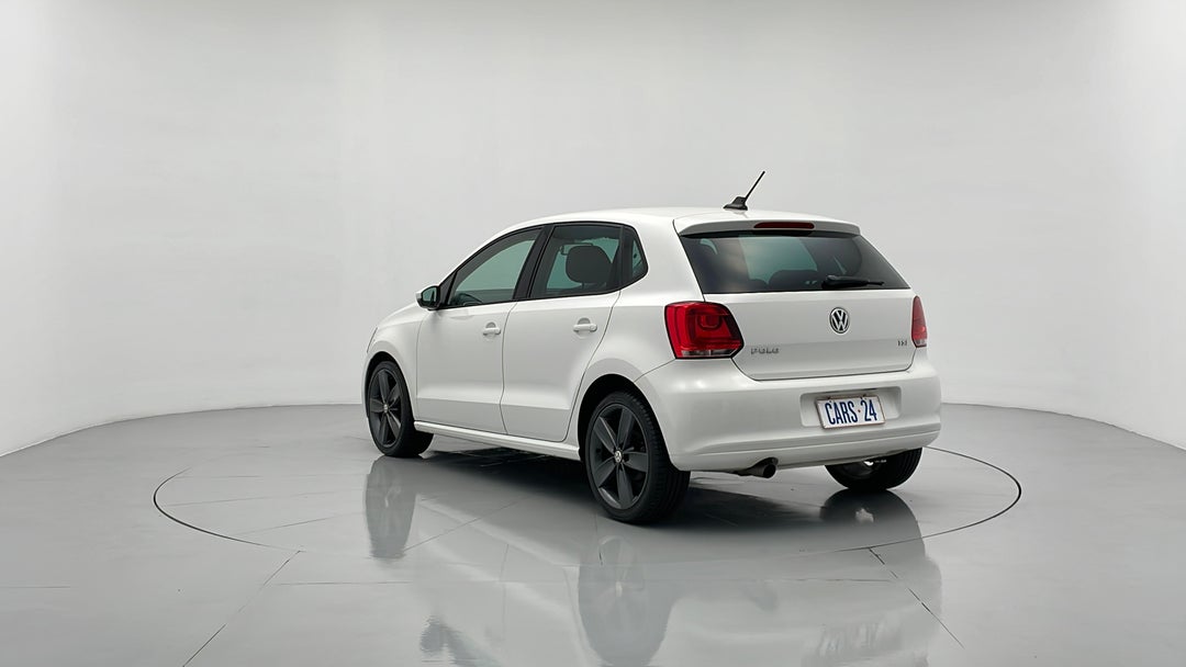 Left Back Diagonal (45- Degree) View