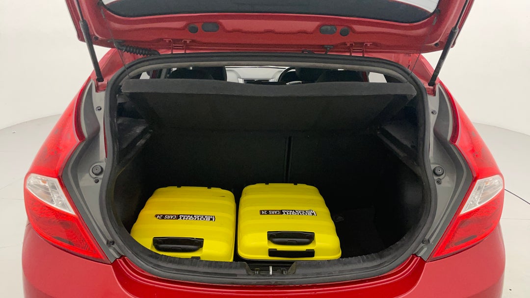 2015 Hyundai Accent Sr, Automatic, 144335 km, Boot Inside View with Luggage