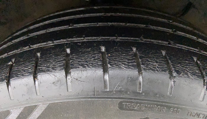 2016 Maruti Baleno ZETA 1.2 K12, Petrol, Manual, 47,428 km, Right Front Tyre Tread