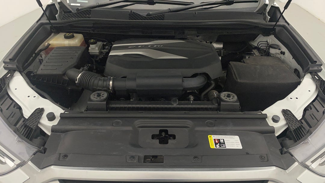 2023 LDV D90 (2WD), Automatic, 28472 km, Open Bonnet (Engine)