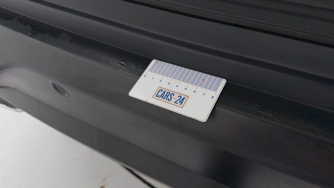 2020 LDV D90 Executive (4WD) D20, Automatic, 114273 km, Bumper Rear Paint flaking