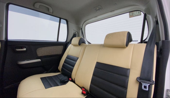 2016 Maruti Wagon R 1.0 VXI, Petrol, Manual, 40,135 km, Right Side Rear Door Cabin