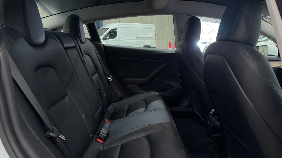 2023 Tesla Model 3 Rear-wheel Drive, Automatic, 40663 km, Right Side Rear Door Cabin View