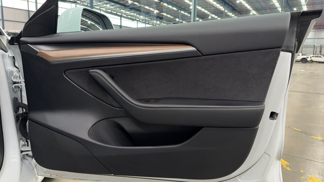 2023 Tesla Model 3 Rear-wheel Drive, Automatic, 40663 km, Speaker View