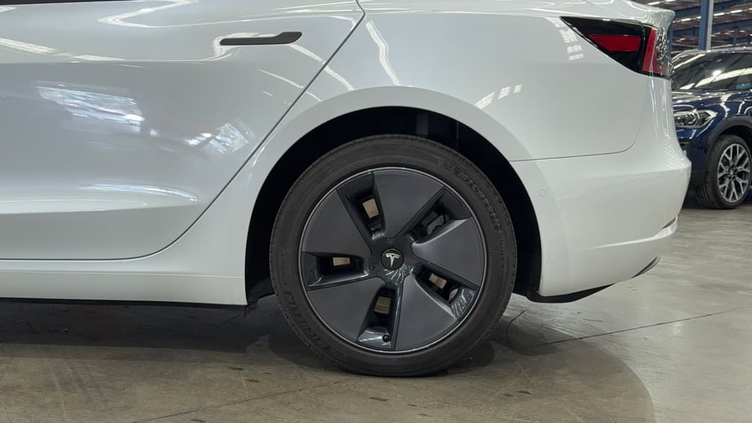 2023 Tesla Model 3 Rear-wheel Drive, Automatic, 40663 km, Left Rear Wheel