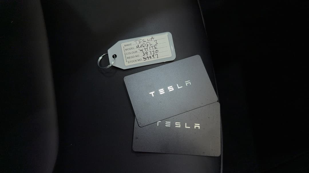 2023 Tesla Model 3 Rear-wheel Drive, Automatic, 40663 km, Key Close-up