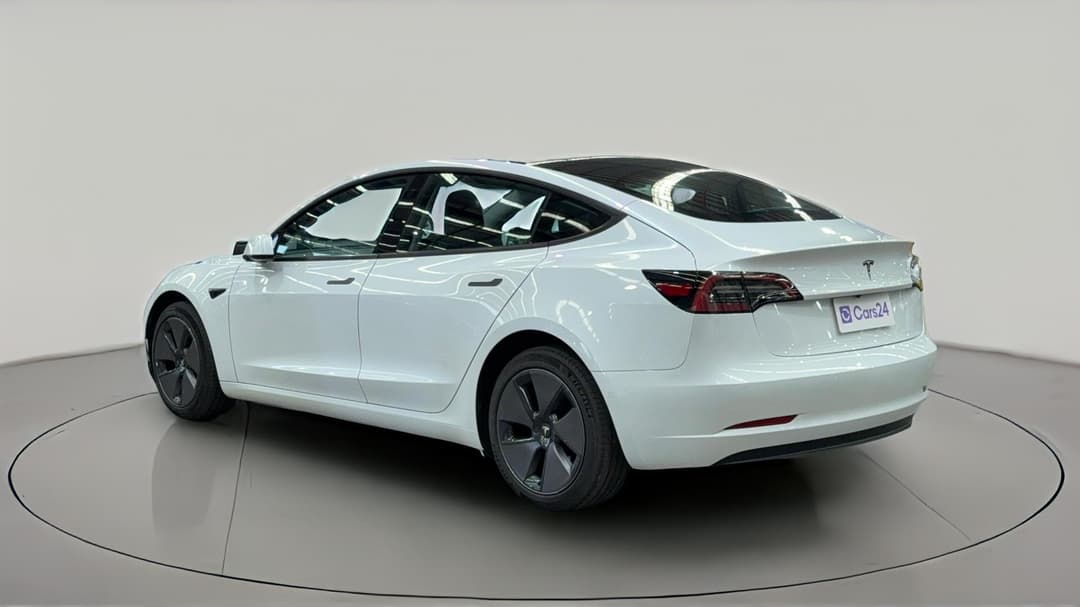 2023 Tesla Model 3 Rear-wheel Drive, Automatic, 40663 km, Left Back Diagonal (45- Degree) View