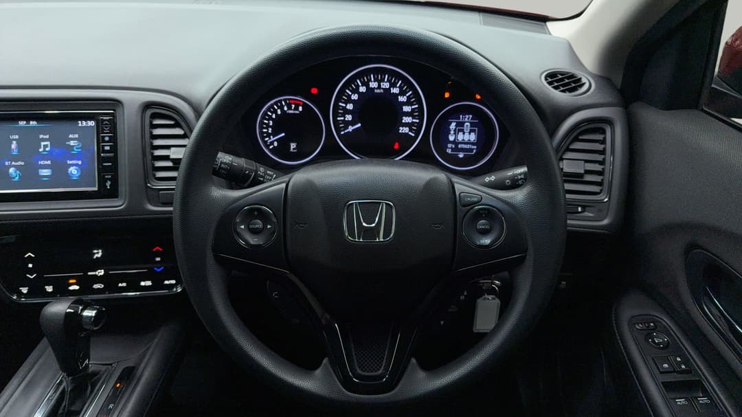 2019 Honda HR-V Vti, Automatic, 75621 km, Steering Wheel Close-up