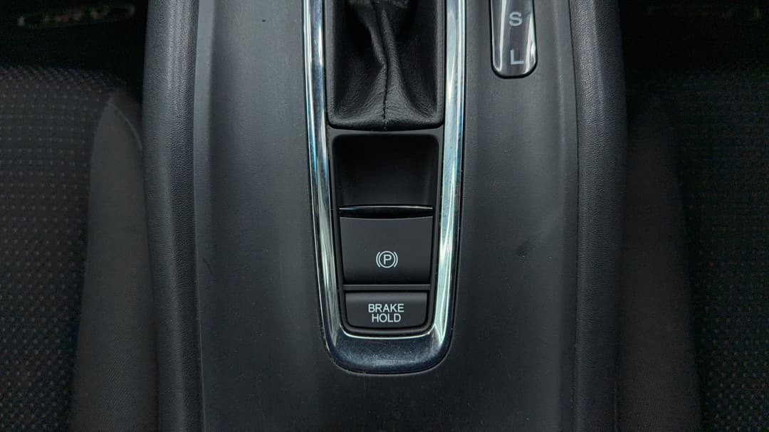 2019 Honda HR-V Vti, Automatic, 75621 km, Handbrake