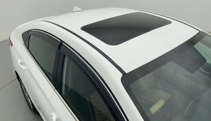 2018 Hyundai Verna 1.6 CRDI SX + AT, Diesel, Automatic, 57,812 km, Roof/Sunroof View
