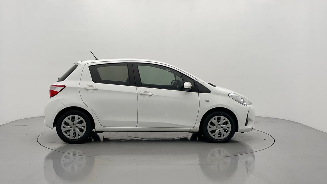 2017 Toyota Yaris Ascent, Automatic, 94768 km, Right Side View