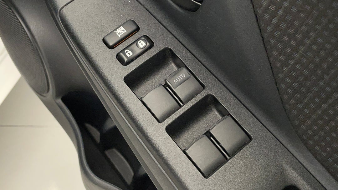 2017 Toyota Yaris Ascent, Automatic, 94768 km, Drivers Side Door Panel Controls