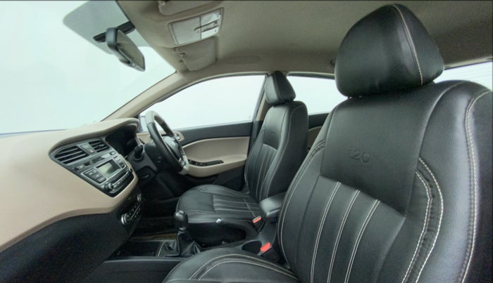 2016 Hyundai Elite i20 SPORTZ 1.2, Petrol, Manual, 52,015 km, Right Side Front Door Cabin
