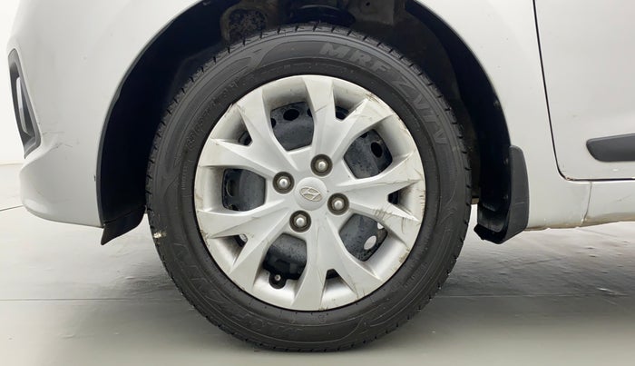 2016 Hyundai Grand i10 SPORTZ 1.2 KAPPA VTVT, Petrol, Manual, 41,046 km, Left Front Wheel