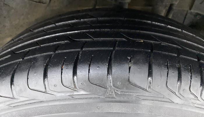 2020 Tata NEXON XZ+ OPT PETROL, Petrol, Manual, 30,393 km, Left Rear Tyre Tread