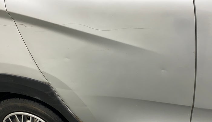 2018 Mahindra KUV 100 NXT K2 P 6 STR, CNG, Manual, 79,461 km, Right rear door - Minor scratches