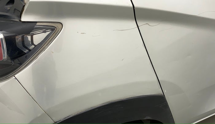 2018 Mahindra KUV 100 NXT K2 P 6 STR, CNG, Manual, 79,461 km, Right quarter panel - Minor scratches