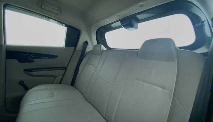 2016 Mahindra Kuv100 K2+ D 6 STR, Diesel, Manual, 68,391 km, Right Side Door Cabin View