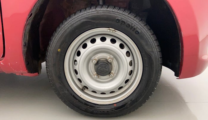 2014 Datsun Go A, Petrol, Manual, 18,499 km, Right Front Wheel