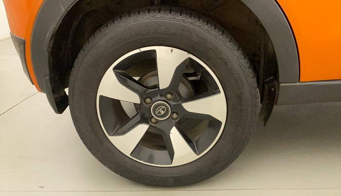 2018 Tata NEXON XZA PLUS DIESEL, Diesel, Automatic, 1,06,510 km, Right Rear Wheel