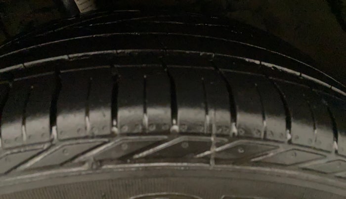 2018 Tata NEXON XZA PLUS DIESEL, Diesel, Automatic, 1,06,510 km, Left Front Tyre Tread