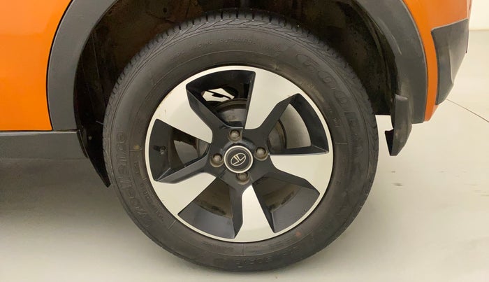 2018 Tata NEXON XZA PLUS DIESEL, Diesel, Automatic, 1,06,510 km, Left Rear Wheel