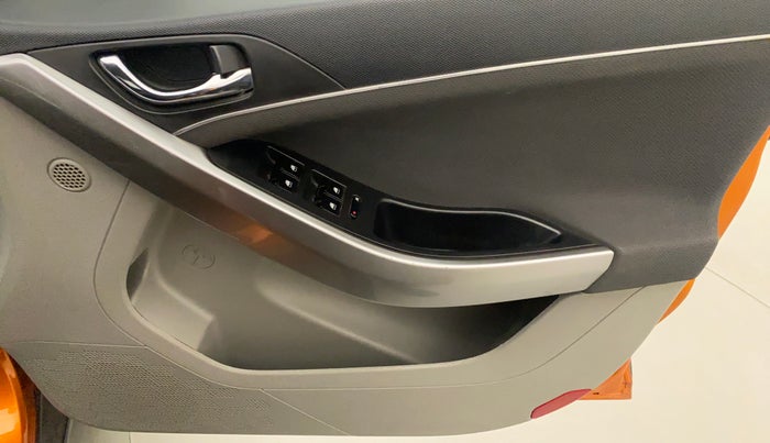 2018 Tata NEXON XZA PLUS DIESEL, Diesel, Automatic, 1,06,510 km, Driver Side Door Panels Control
