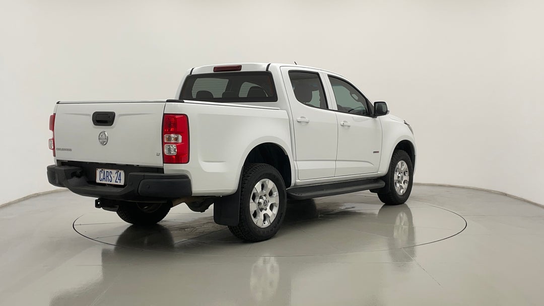 Right Back Diagonal (45- Degree) View