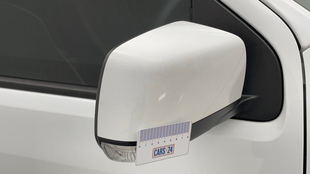 Side Mirrors Housing RHS Paint flaking