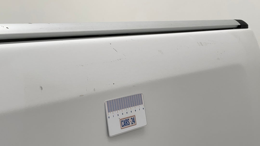 Quarter Panel Rear LHS Scuff