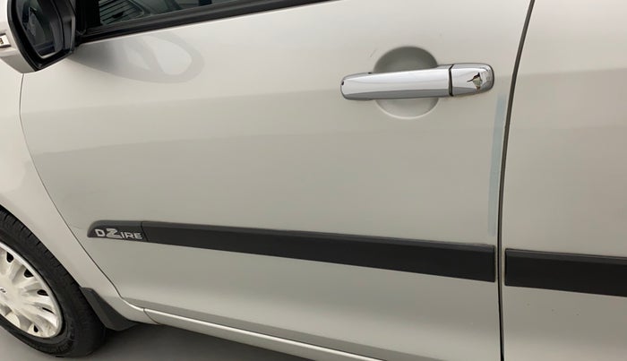 2014 Maruti Swift Dzire VXI, Petrol, Manual, 78,256 km, Front passenger door - Paint has faded