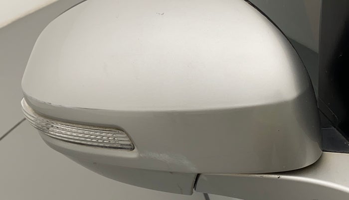 2014 Maruti Swift Dzire VXI, Petrol, Manual, 78,256 km, Right rear-view mirror - Minor scratches