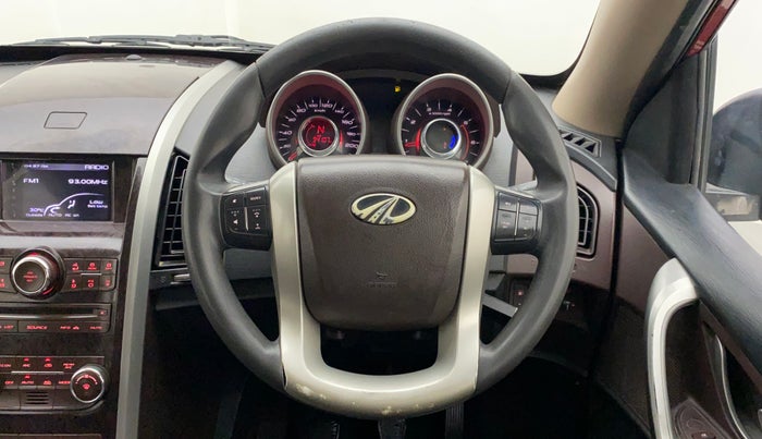 2014 Mahindra XUV500 W6, Diesel, Manual, 94,165 km, Steering Wheel Close Up