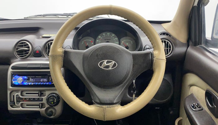 2013 Hyundai Santro Xing GL PLUS, Petrol, Manual, 28,320 km, Steering Wheel Close Up