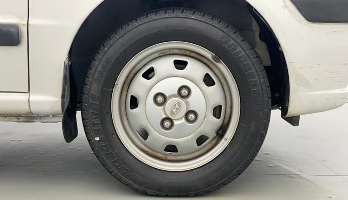 2013 Hyundai Santro Xing GL PLUS, Petrol, Manual, 28,320 km, Right Front Wheel