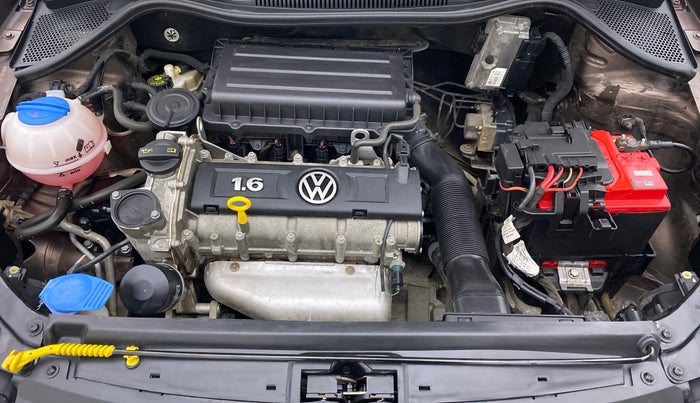 2015 Volkswagen Vento HIGHLINE PETROL, Petrol, Manual, 70,950 km, Open Bonet