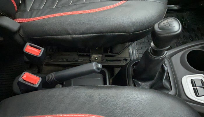 2018 Datsun Redi Go T (O), CNG, Manual, 39,594 km, Gear Lever