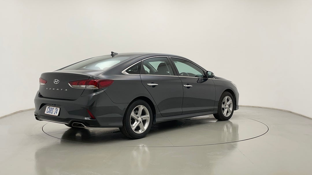 2018 Hyundai Sonata Active, Automatic, 108925 km, Right Back Diagonal (45- Degree) View