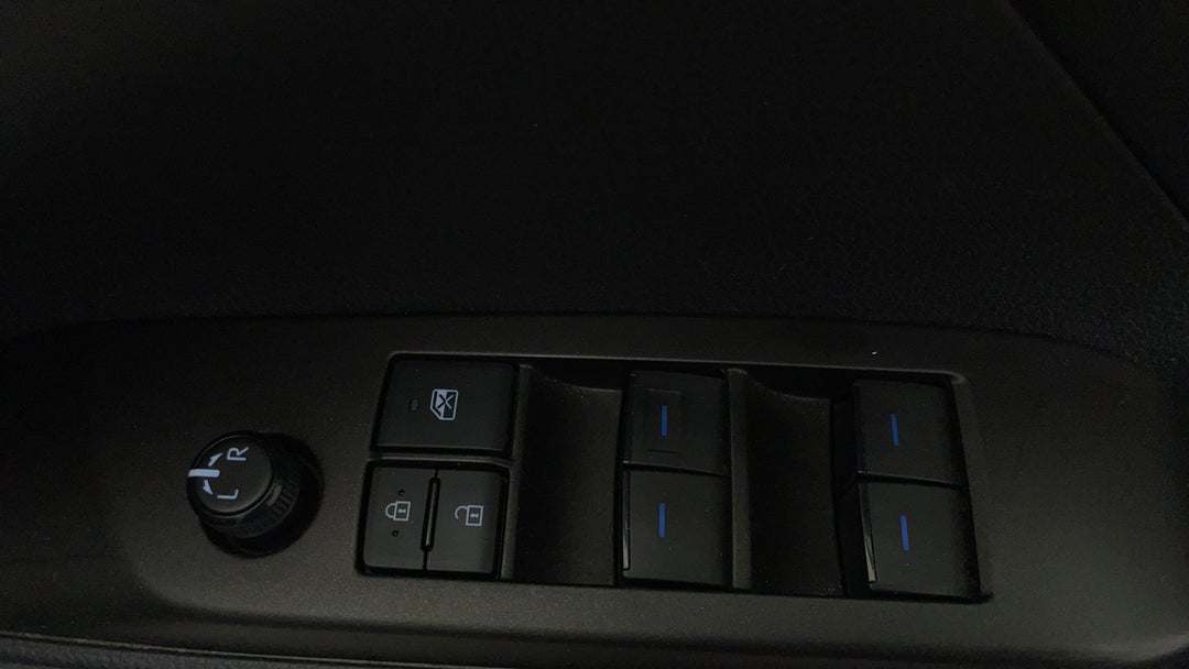 Drivers Side Door Panel Controls