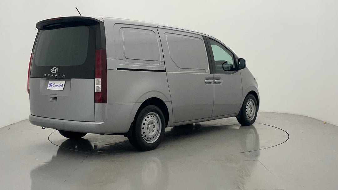 Right Back Diagonal (45- Degree) View