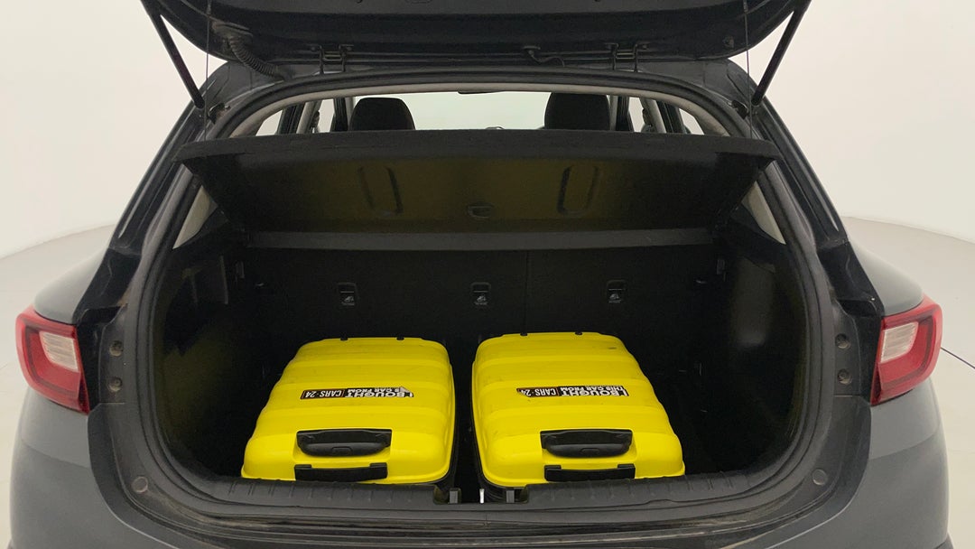 2022 Kia Stonic S, Automatic, 56342 km, Boot Inside View with Luggage